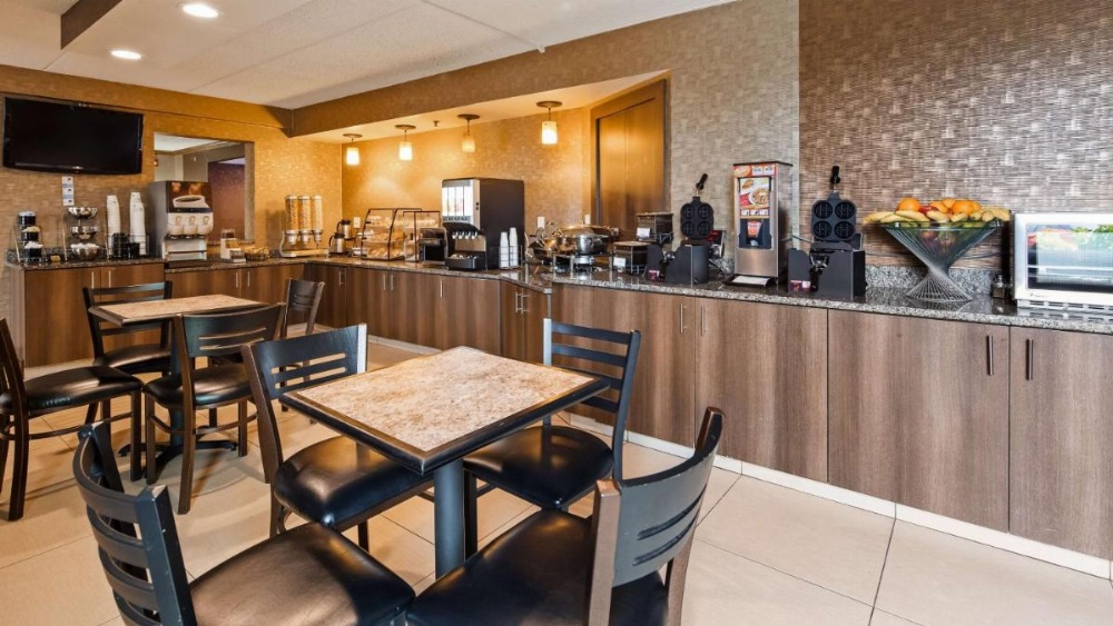 Best Western Inn Buffalo Airport Image 12
