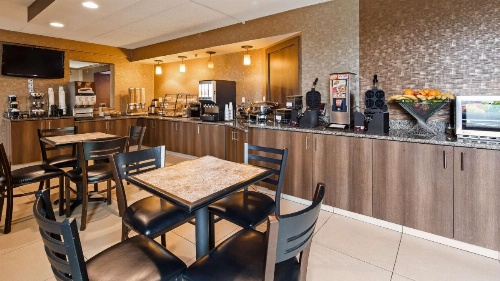 Best Western Inn Buffalo Airport image 12