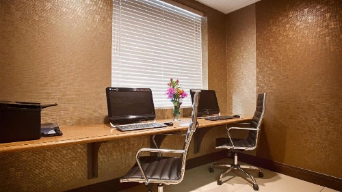 Best Western Inn Buffalo Airport image 8